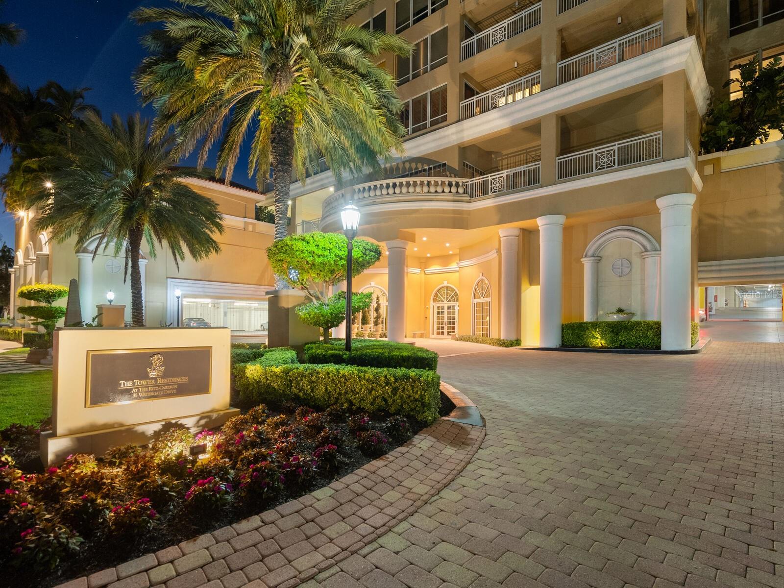 THE TOWER RESIDENCES - Residential