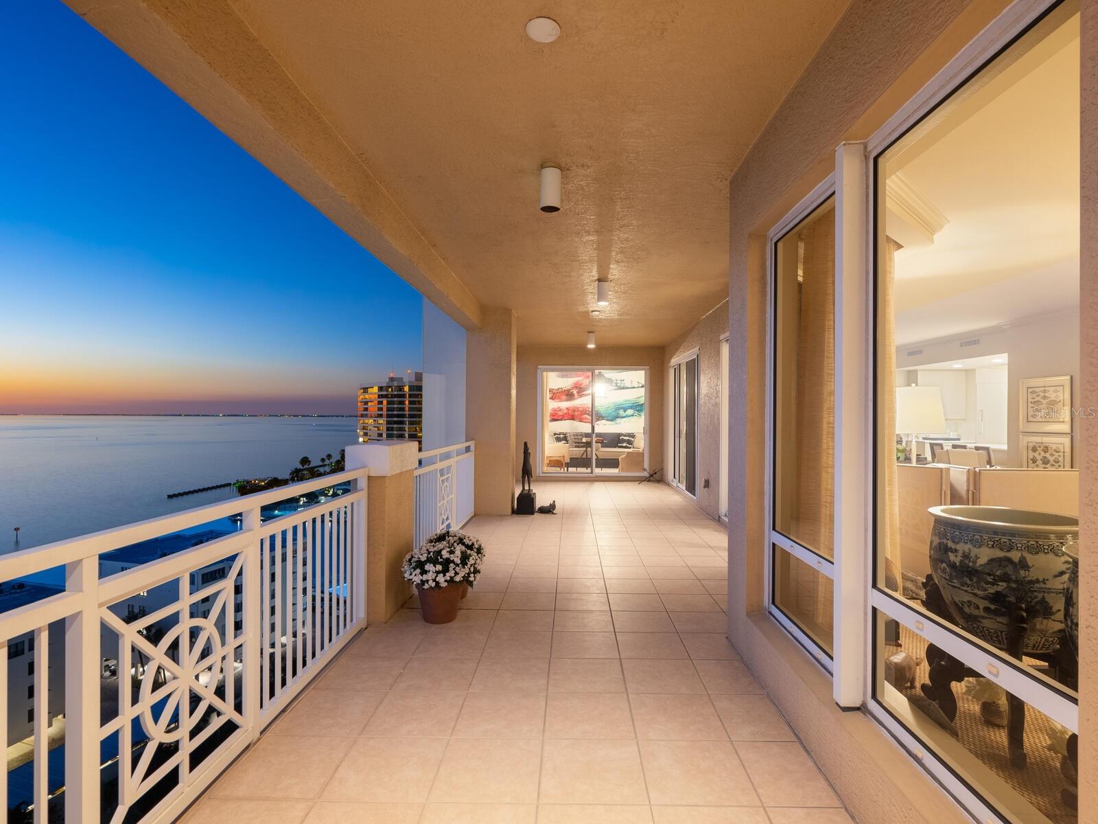 THE TOWER RESIDENCES - Residential