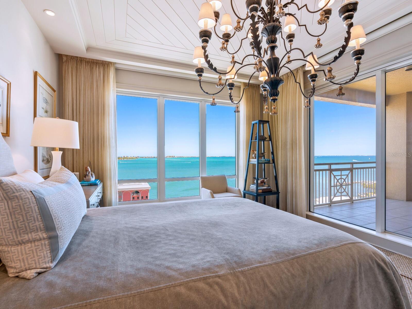 THE TOWER RESIDENCES - Residential