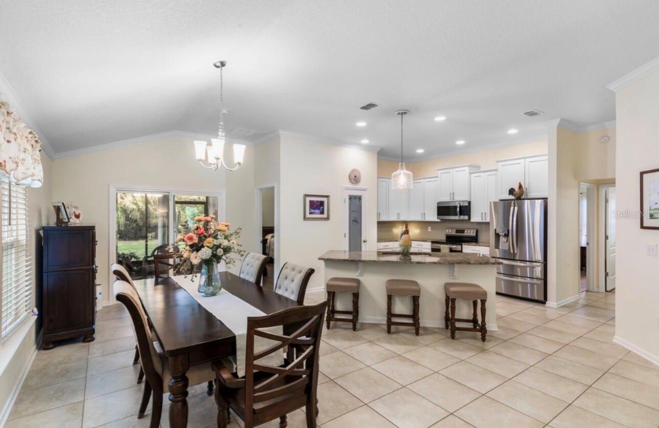 144 S HUMMINGBIRD PLACE