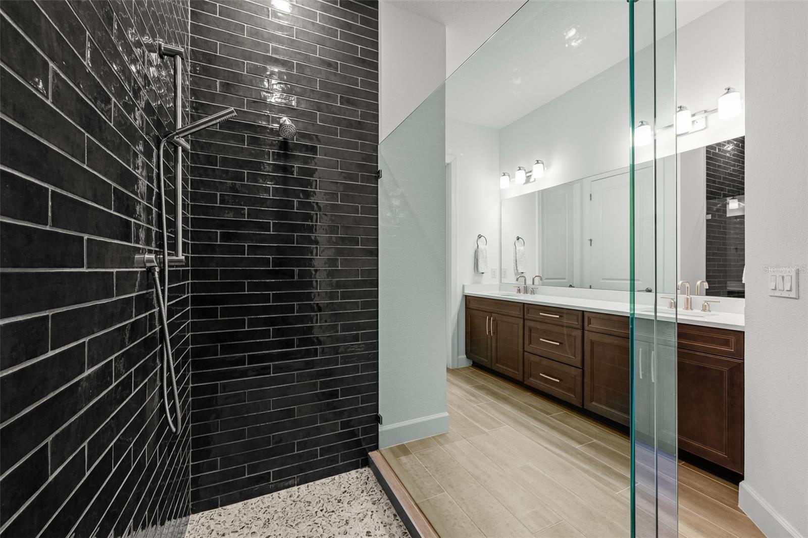 ESPLANADE NORTH AT ARTISAN LAKES - Residential