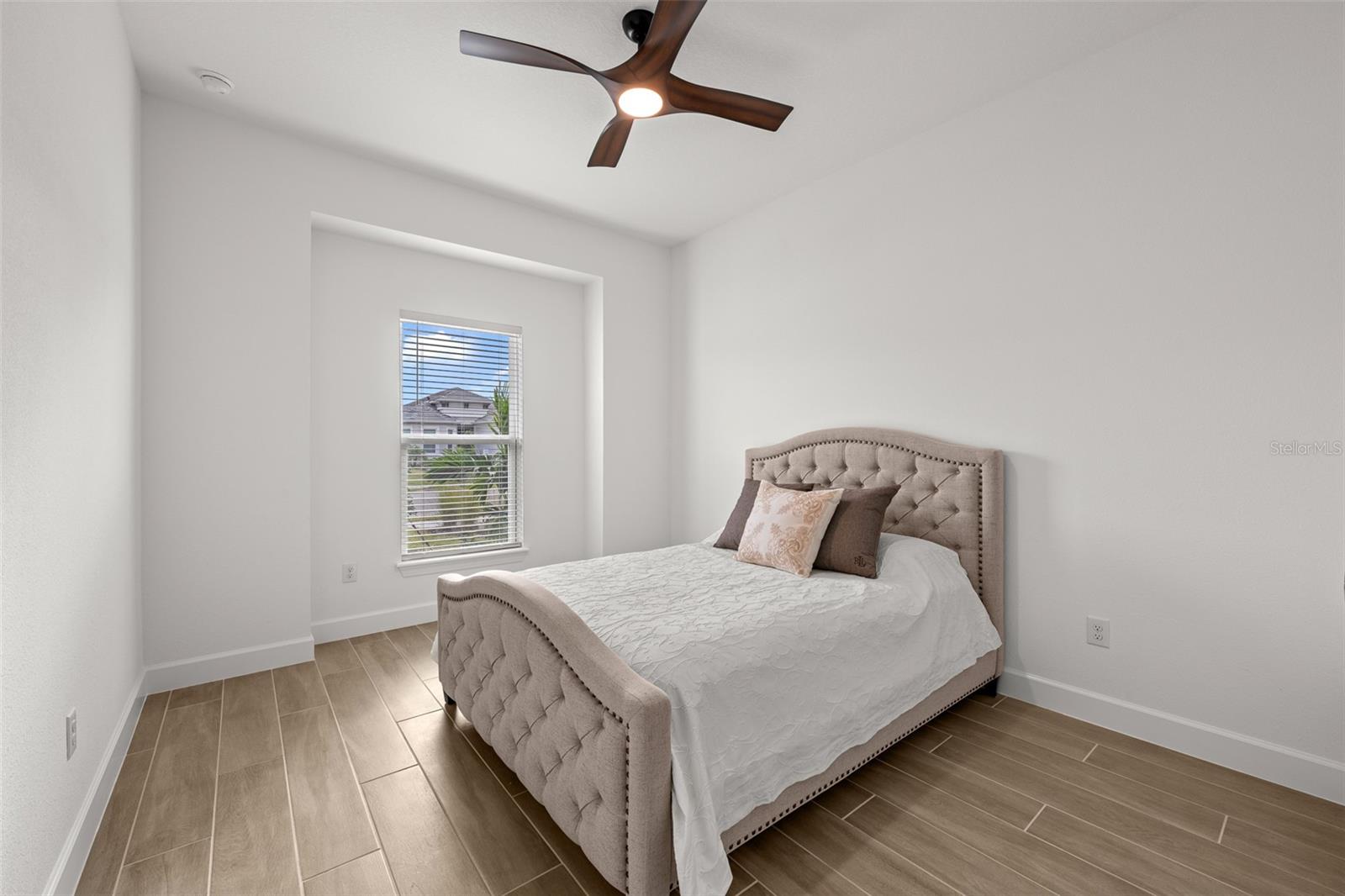 ESPLANADE NORTH AT ARTISAN LAKES - Residential