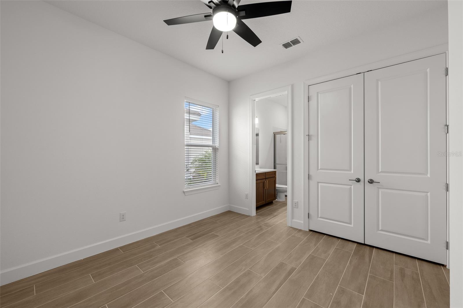 ESPLANADE NORTH AT ARTISAN LAKES - Residential