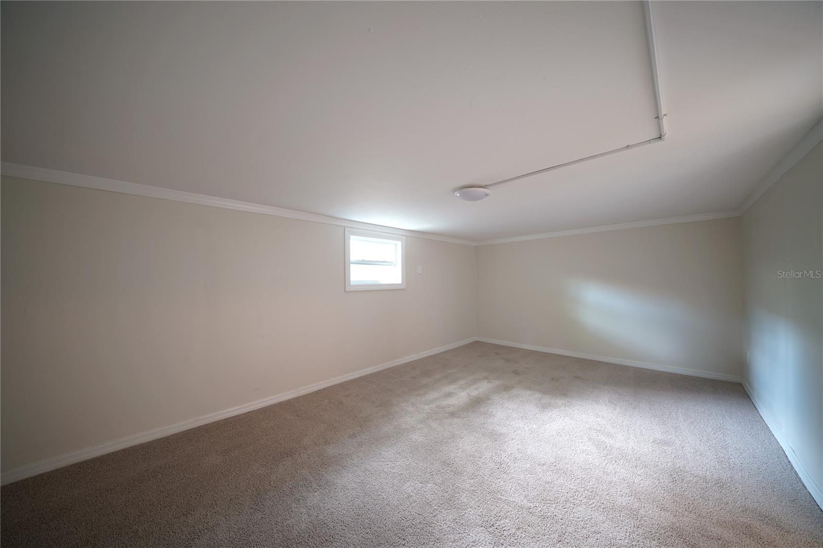 POLLARDS - Residential