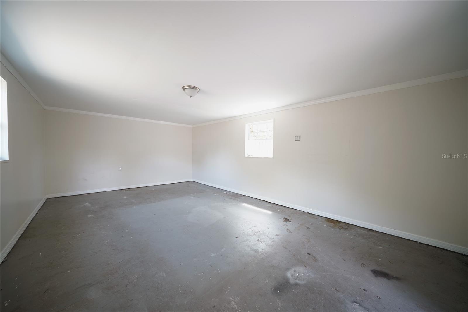 POLLARDS - Residential