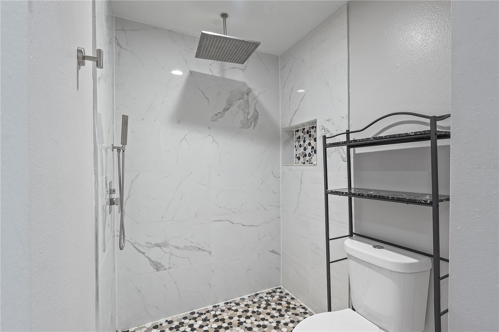 CARIBBEAN VILLAS CONDO PH A-F - Residential