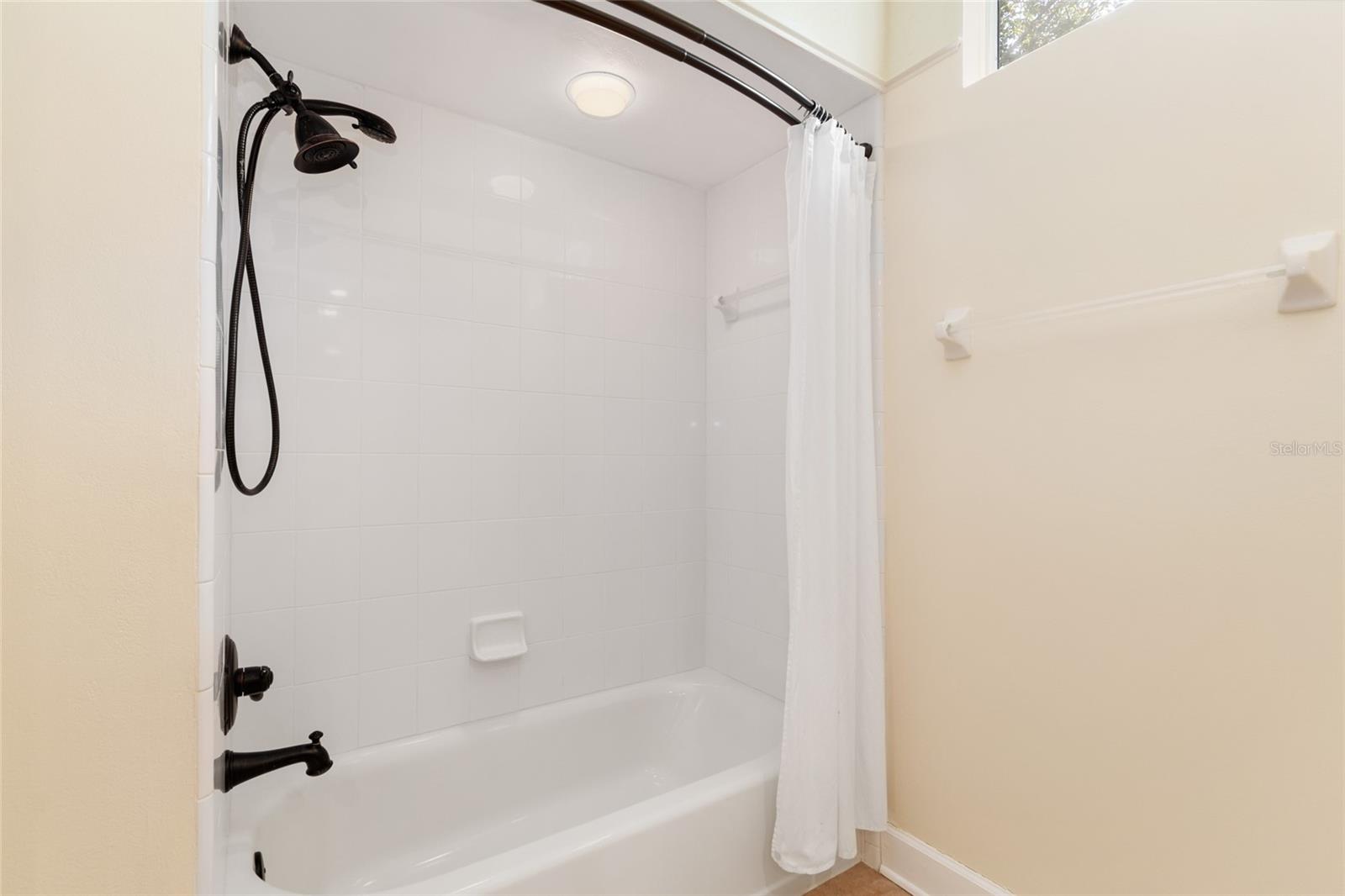 ABBEY GLEN - Residential