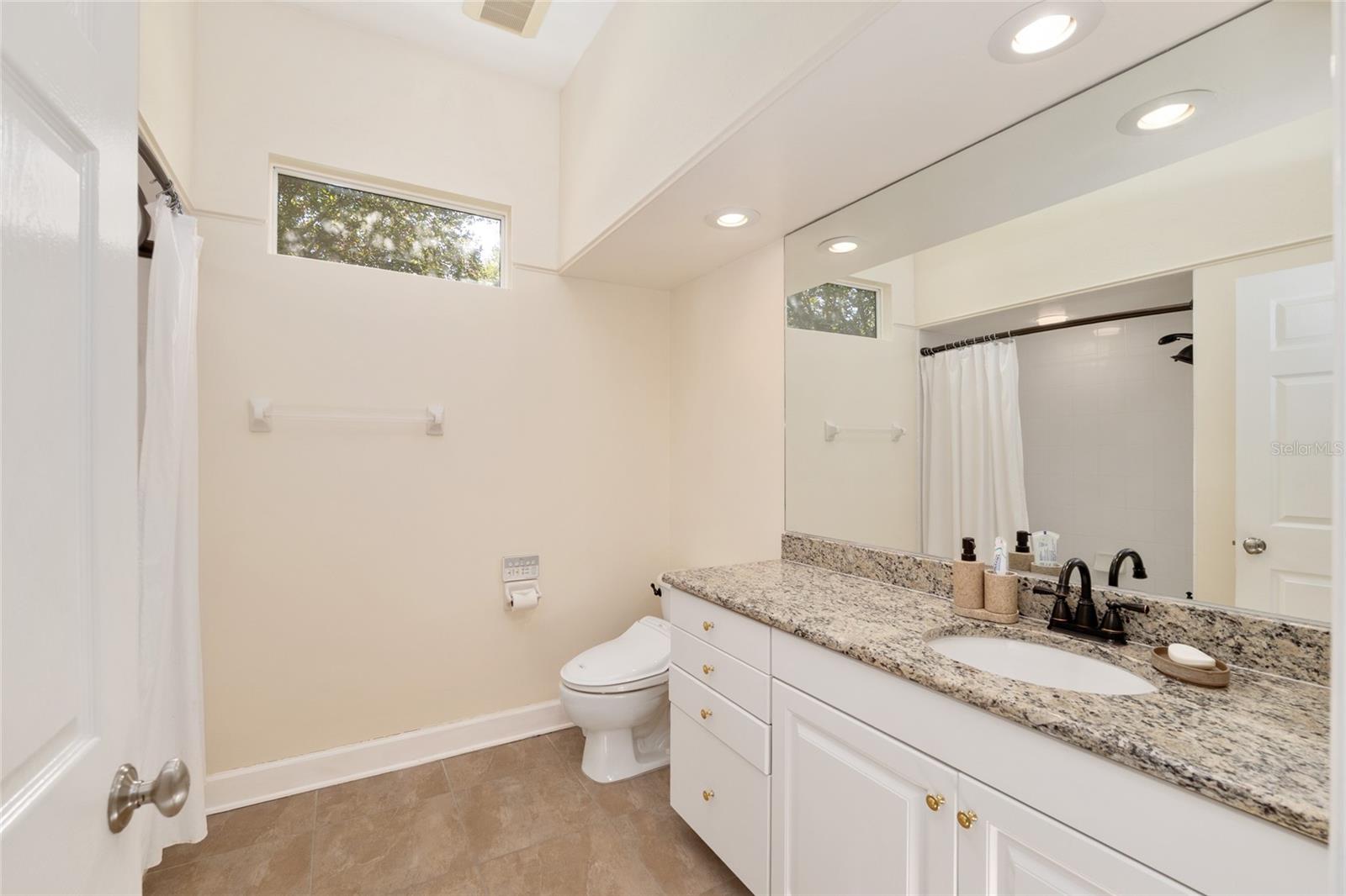 ABBEY GLEN - Residential