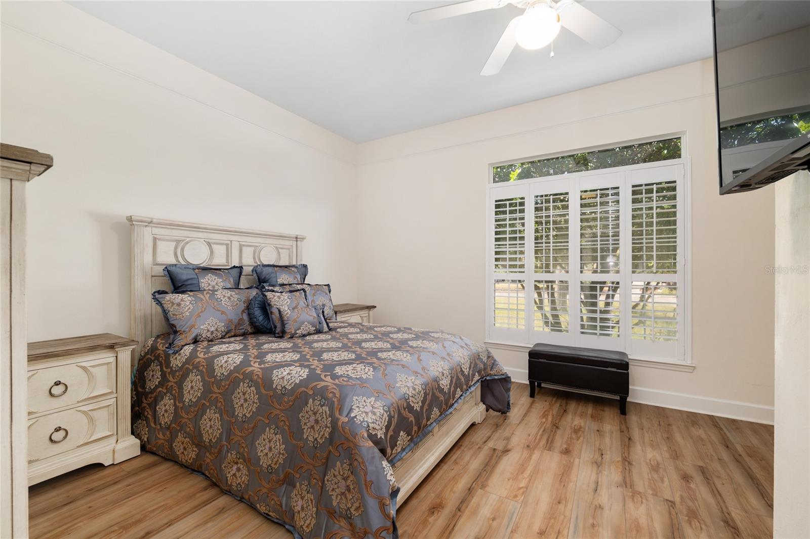 ABBEY GLEN - Residential