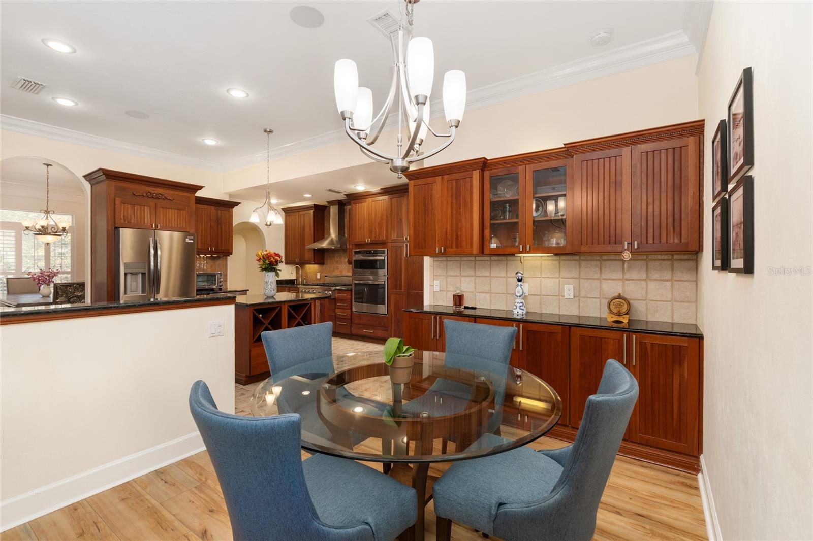 ABBEY GLEN - Residential