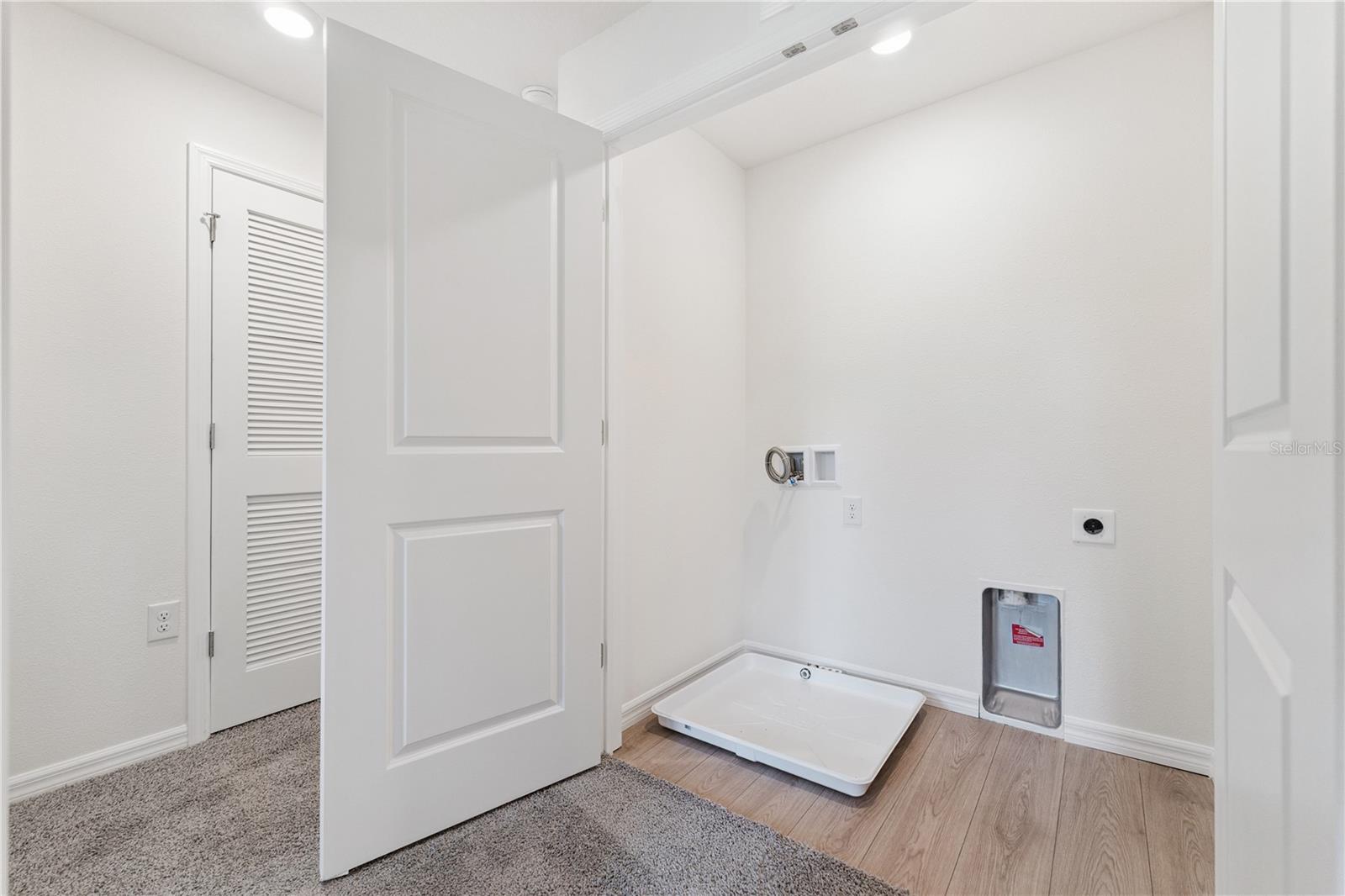 SANDALWOOD - Residential