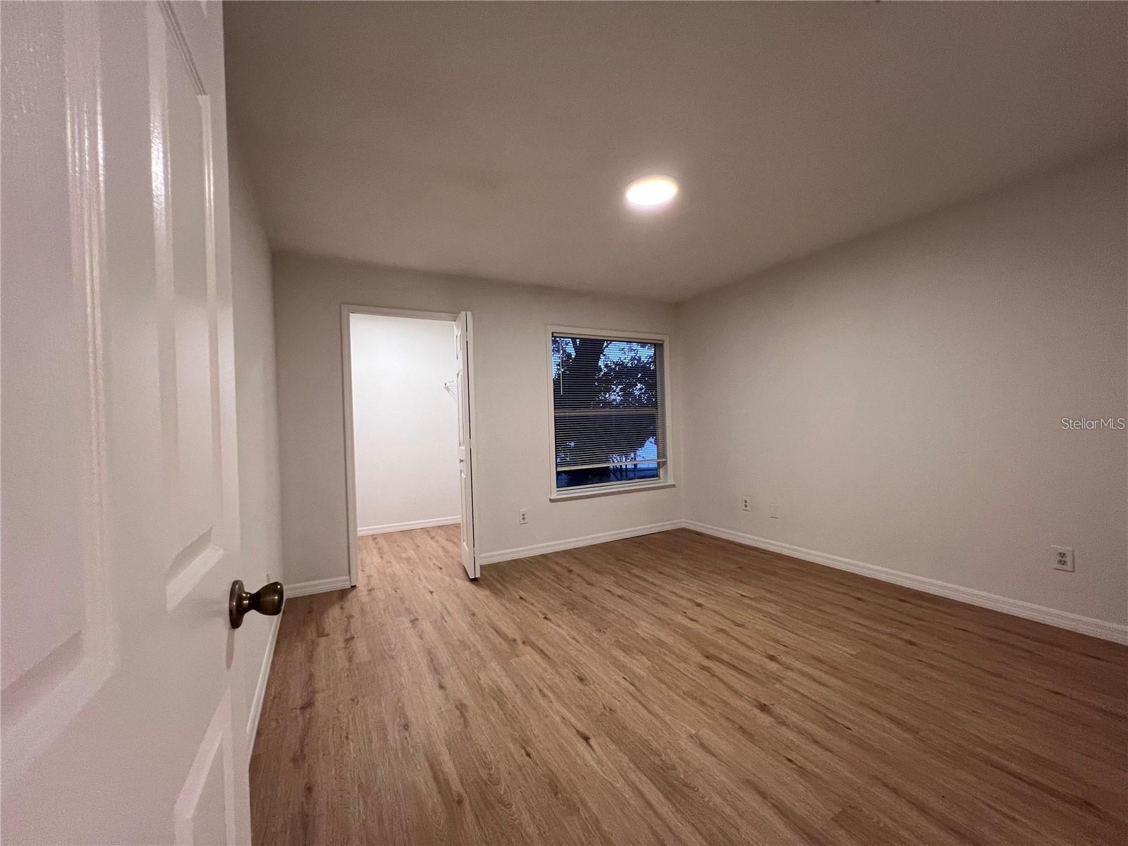 SANDLAKE PRIVATE RESIDENCES - Residential Lease