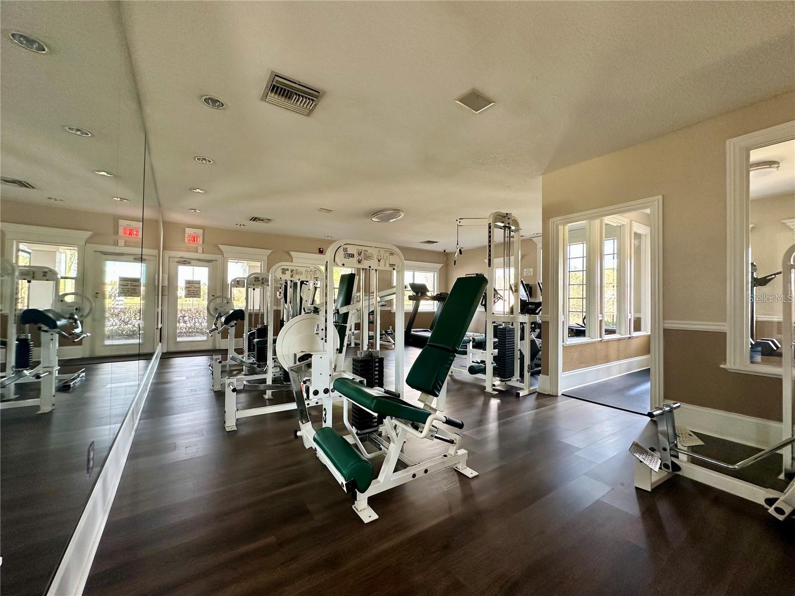 SANDLAKE PRIVATE RESIDENCES - Residential Lease