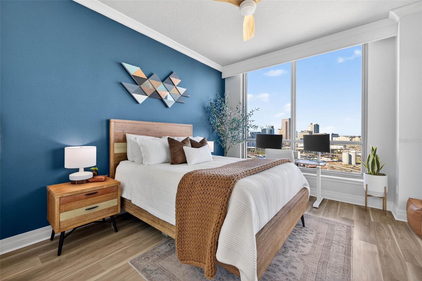 TOWERS OF CHANNELSIDE CONDOMIN - Residential