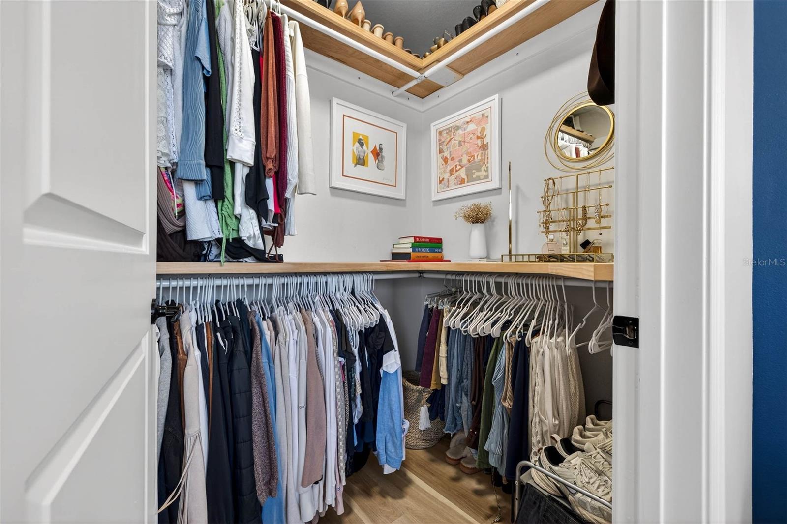 TOWERS OF CHANNELSIDE CONDOMIN - Residential