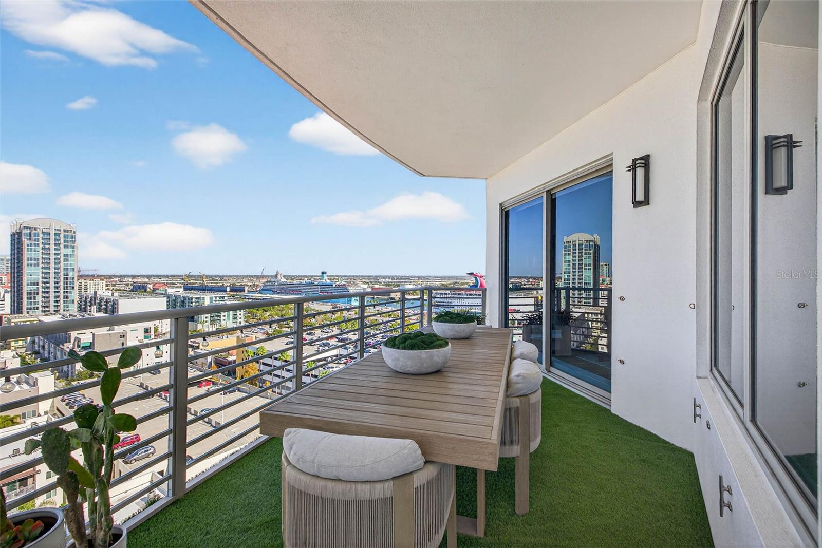 TOWERS OF CHANNELSIDE CONDOMIN - Residential