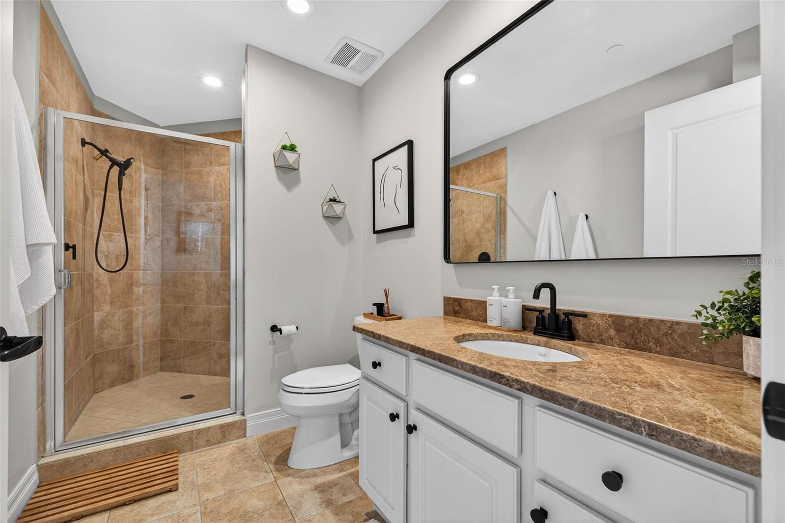 TOWERS OF CHANNELSIDE CONDOMIN - Residential