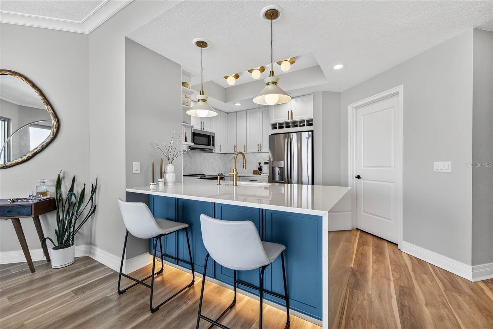 TOWERS OF CHANNELSIDE CONDOMIN - Residential