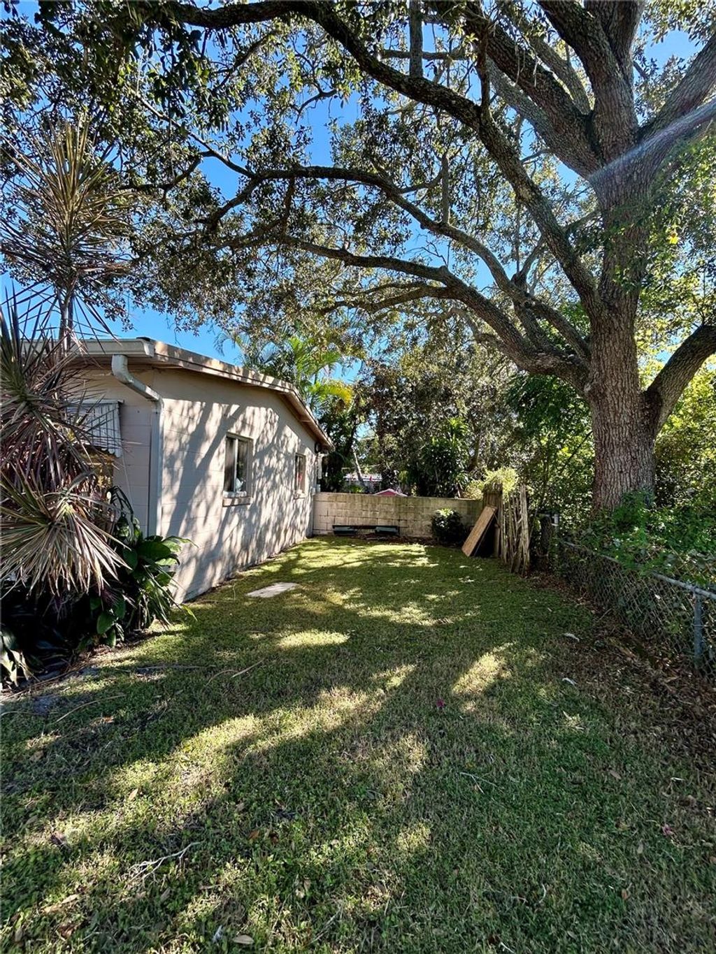 Photo of 2515 N Beaumont Avenue, Kissimmee, FL 34741 (MLS # S5137651)