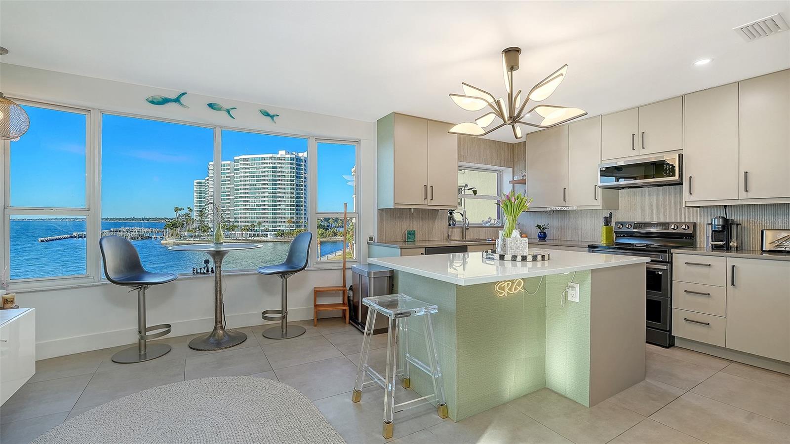 LE CHATEAU - Residential