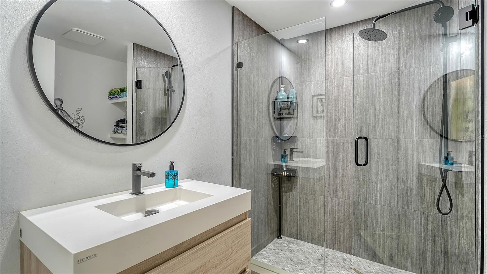 LE CHATEAU - Residential