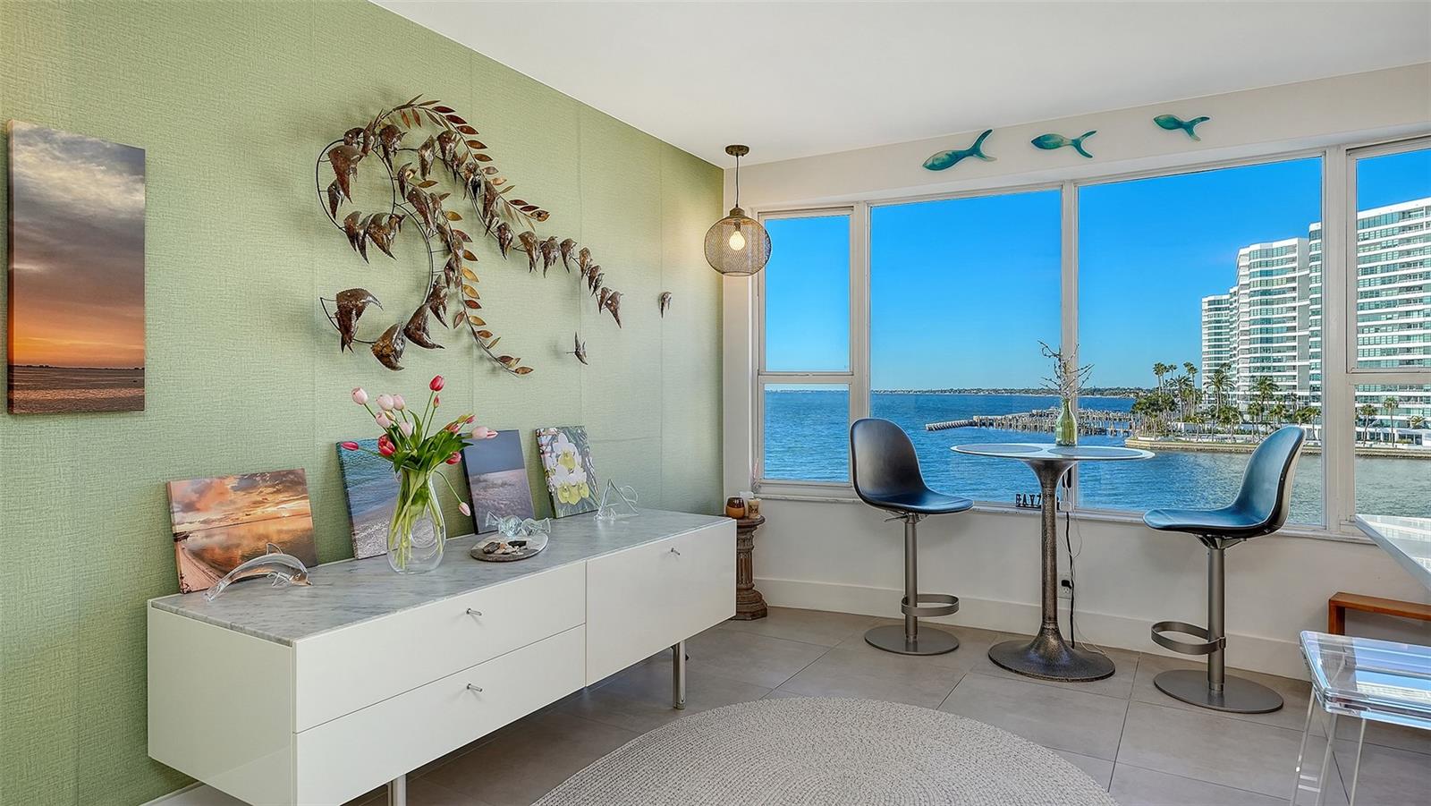 LE CHATEAU - Residential