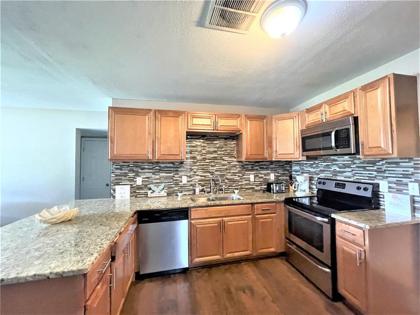 5106 104TH STREET N