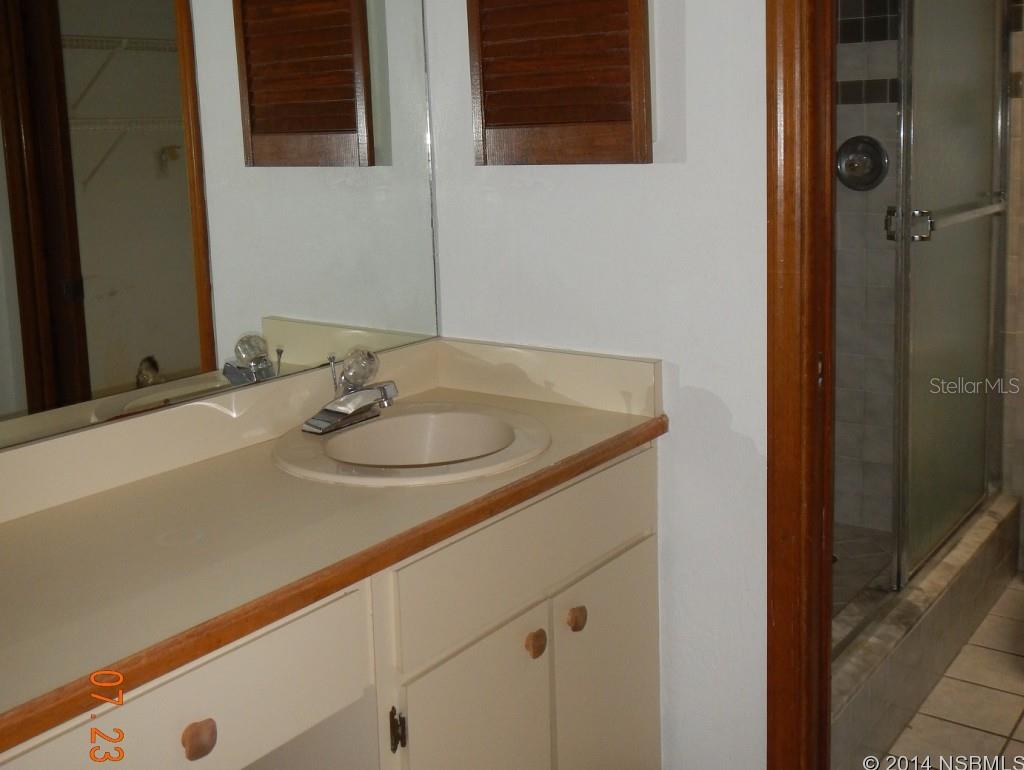 Charter Oaks Twnhms - Residential