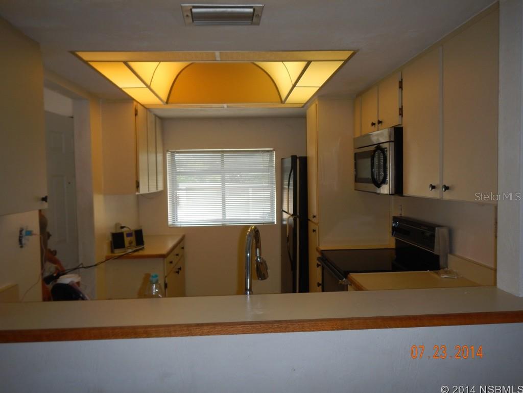 Charter Oaks Twnhms - Residential