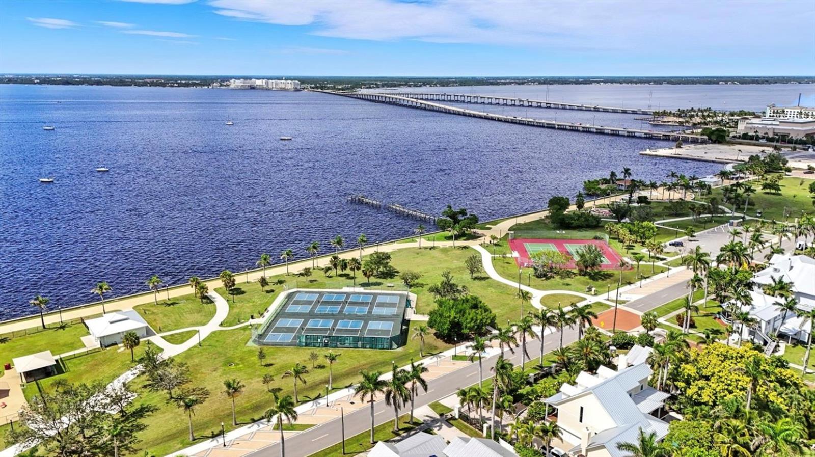 DAVIS & SANDLINS ADD - Residential