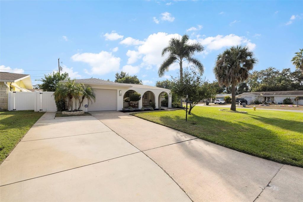 Photo of 2009 Forest Drive, Clearwater, FL 33763 (MLS # TB8451537)
