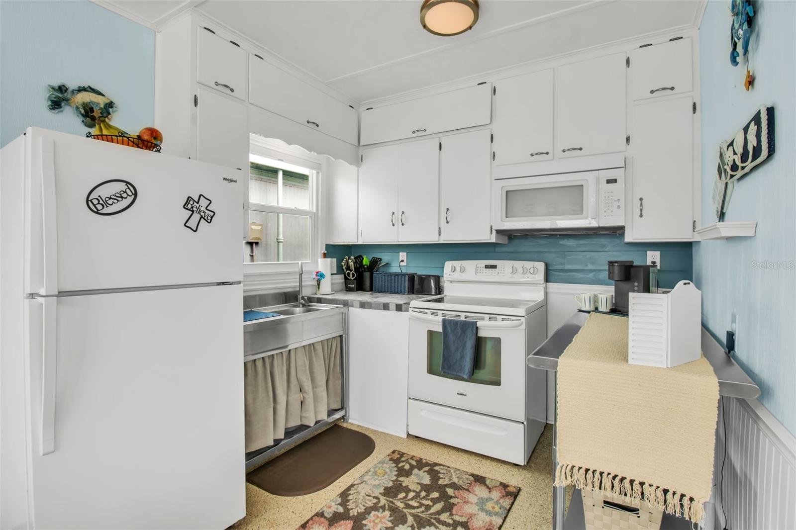 PARADISE BAY ESTATES CO-OP - Residential