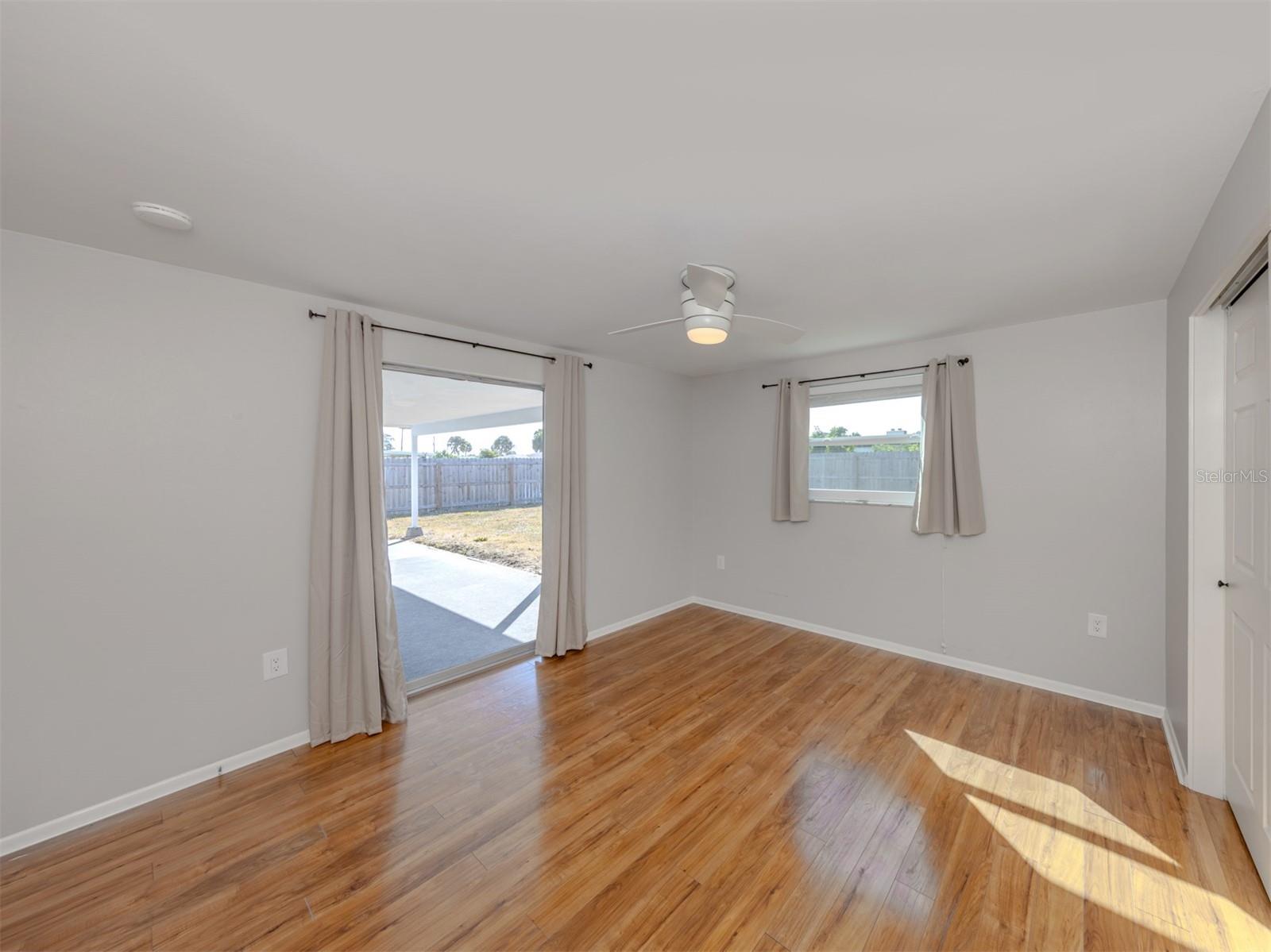 VENICE GARDENS - Residential