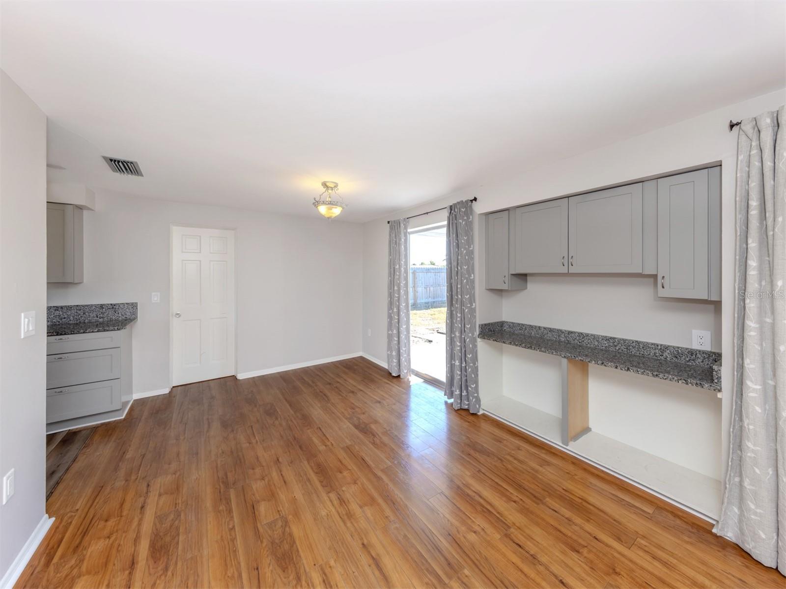 VENICE GARDENS - Residential