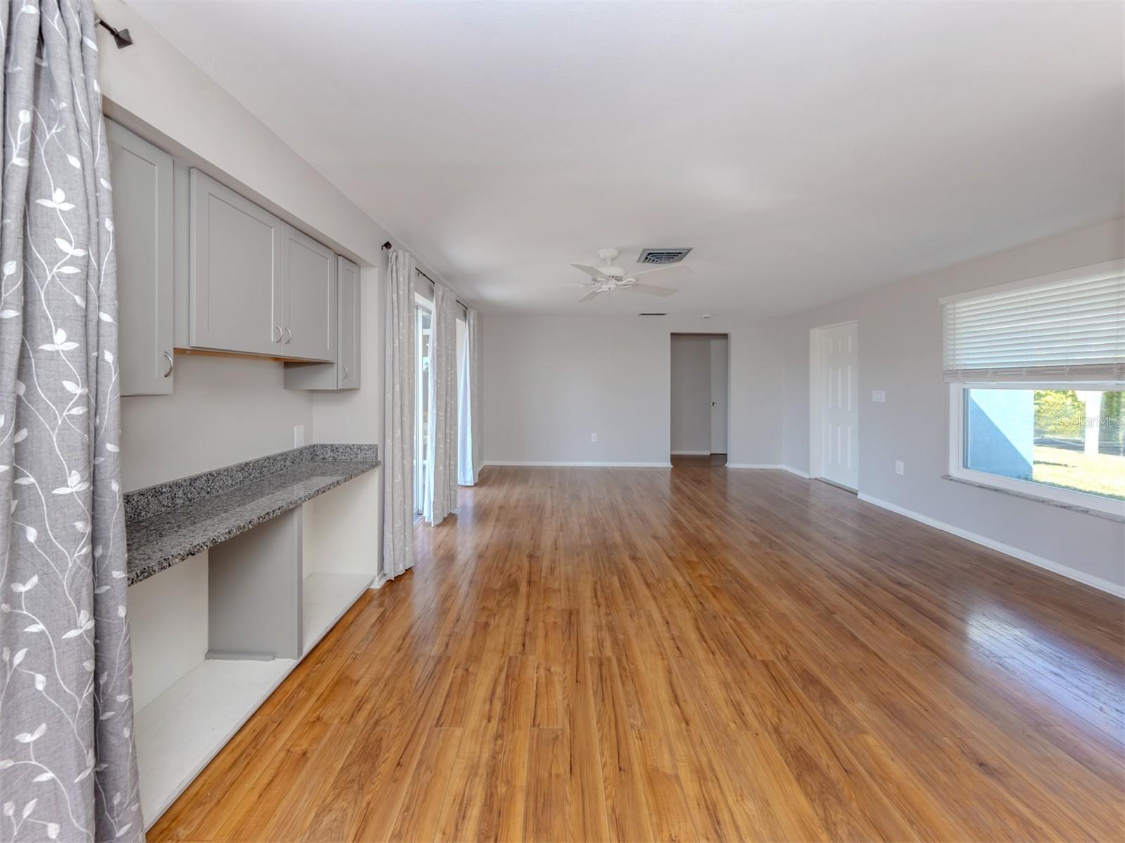 VENICE GARDENS - Residential