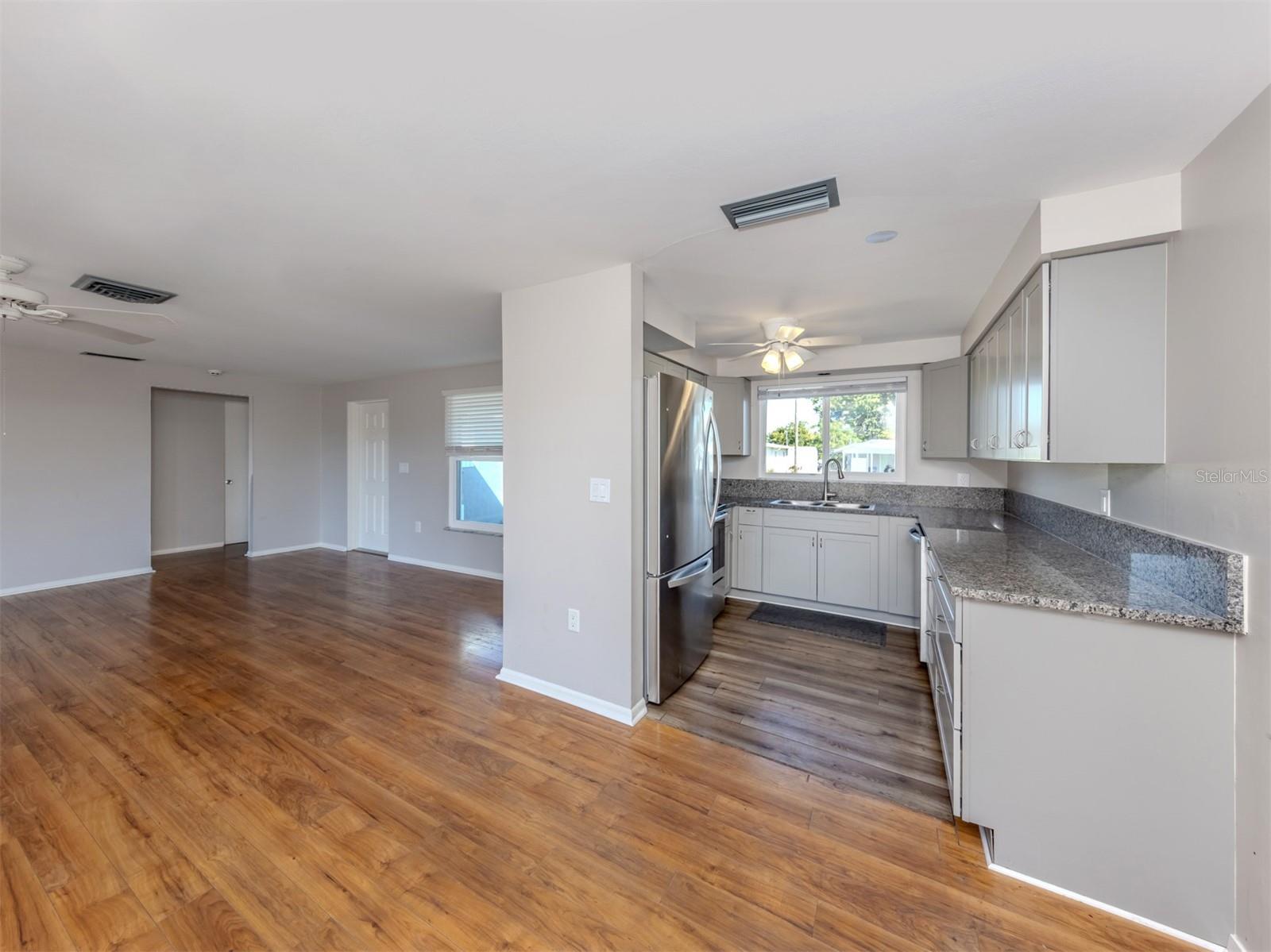 VENICE GARDENS - Residential