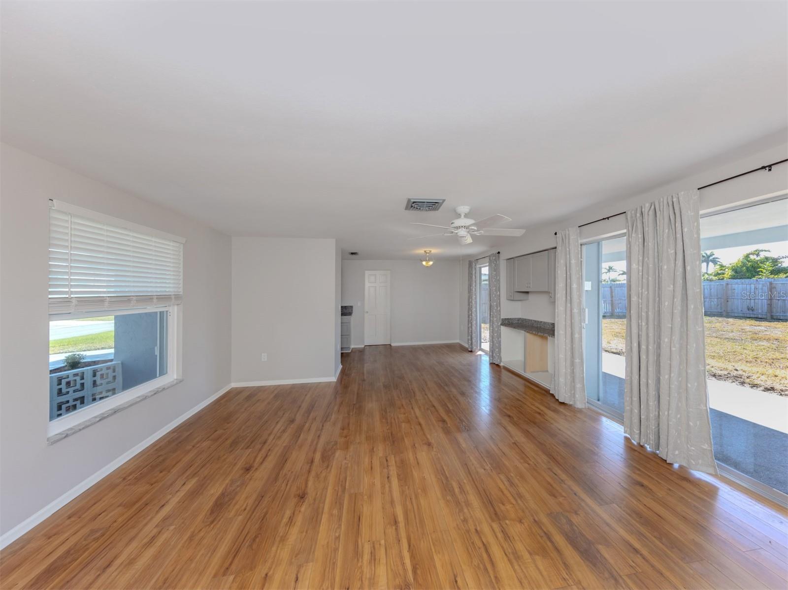 VENICE GARDENS - Residential