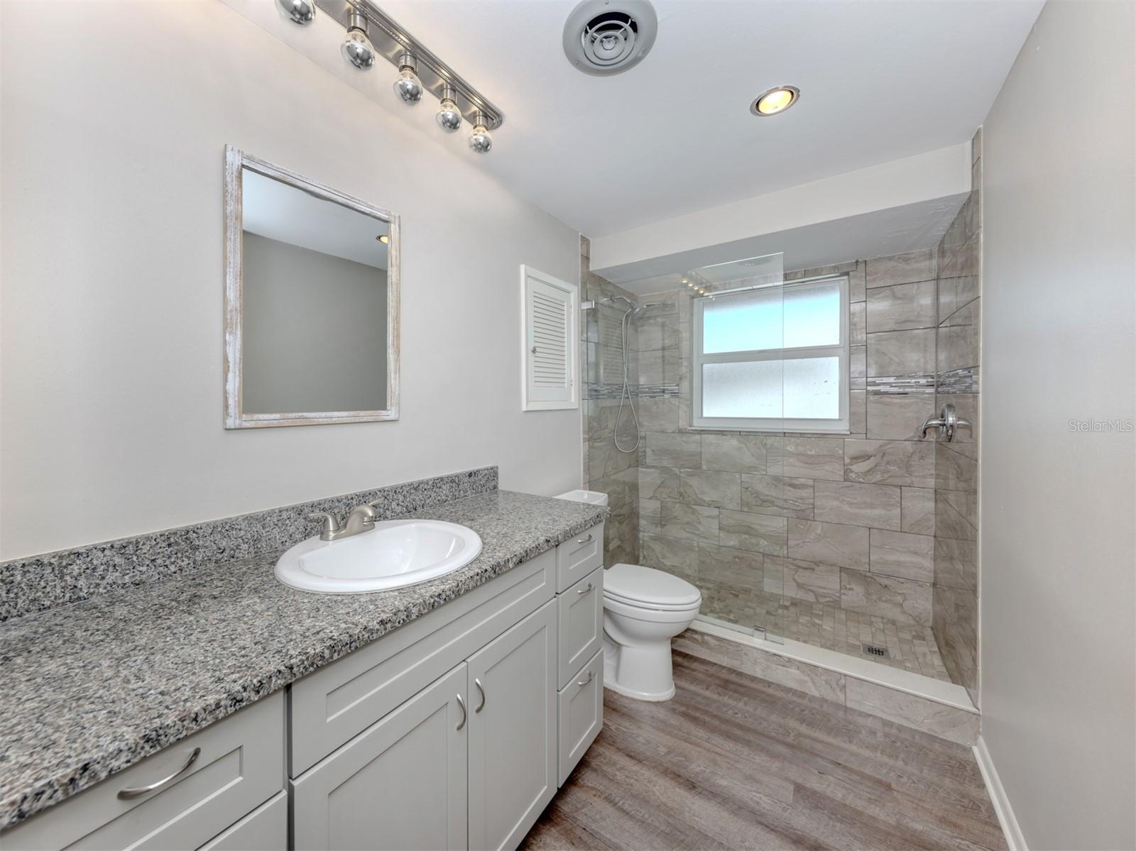 VENICE GARDENS - Residential