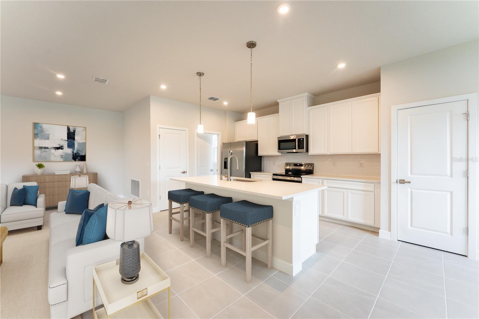 11118 NELLIE CROSSING CIRCLE