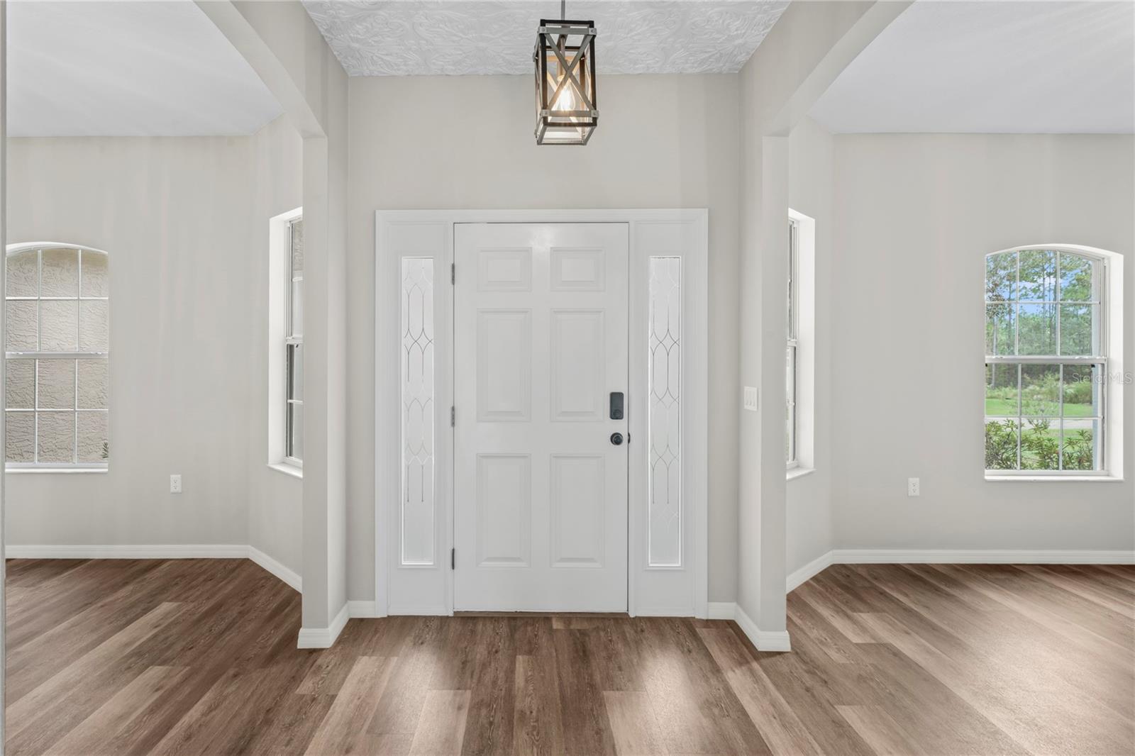 7620 N CRICKET DRIVE