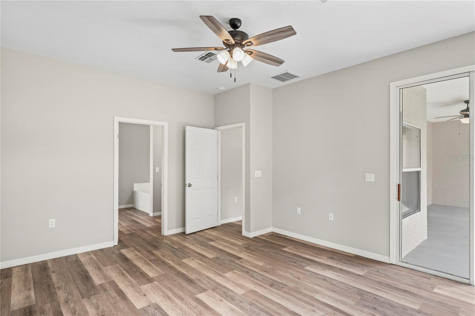 CITRUS SPGS UNIT 14 - Residential