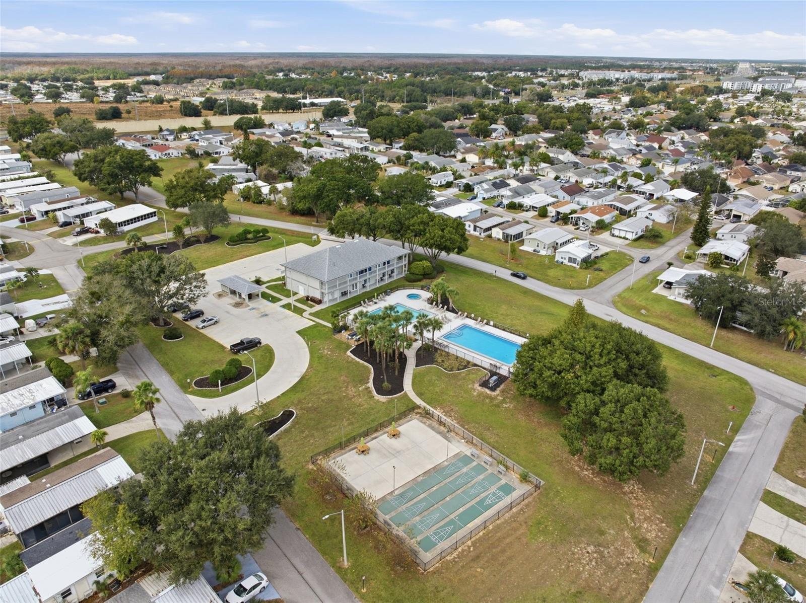 LAKESIDE AT BASS LAKE - Residential