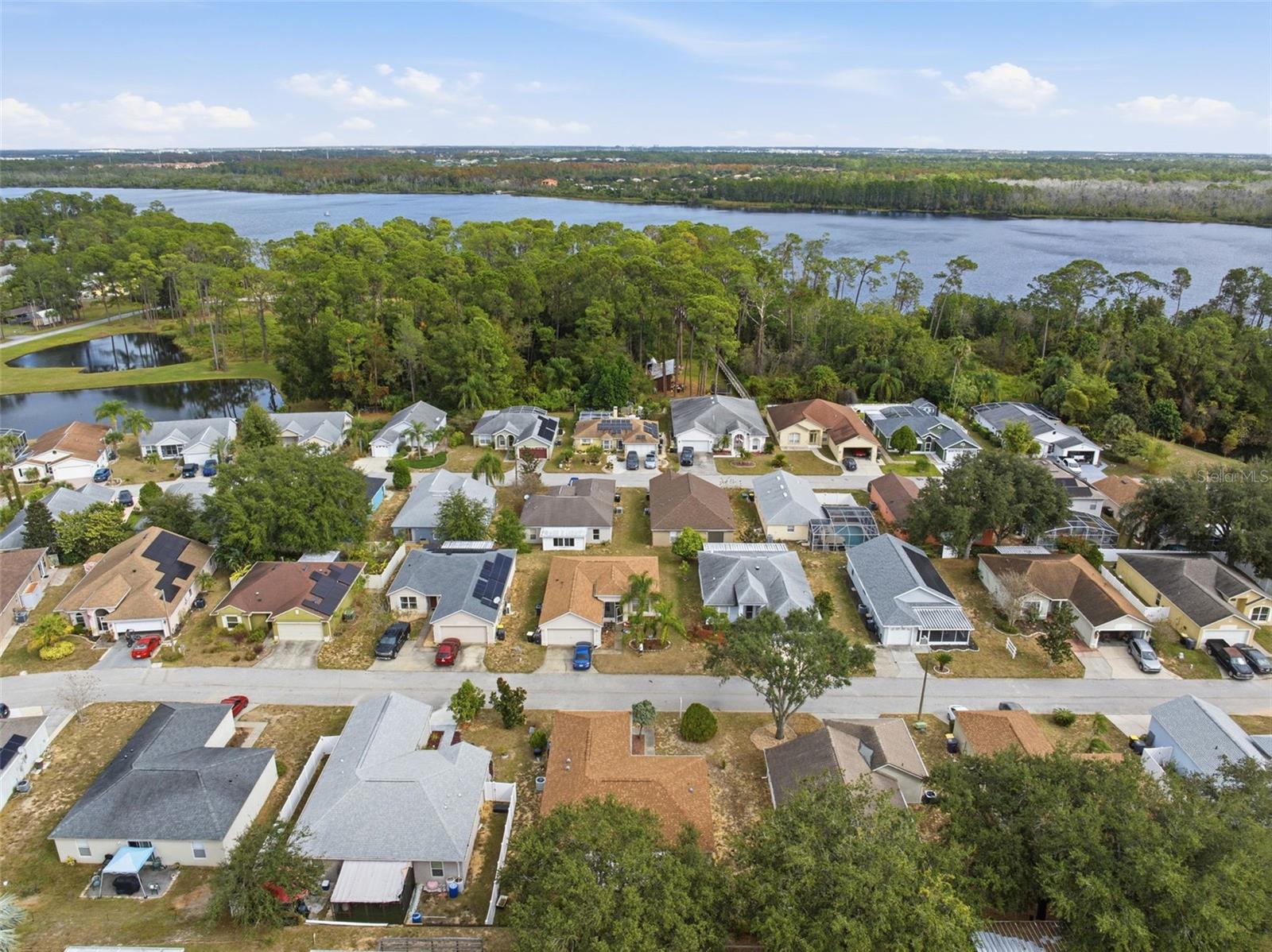 LAKESIDE AT BASS LAKE - Residential
