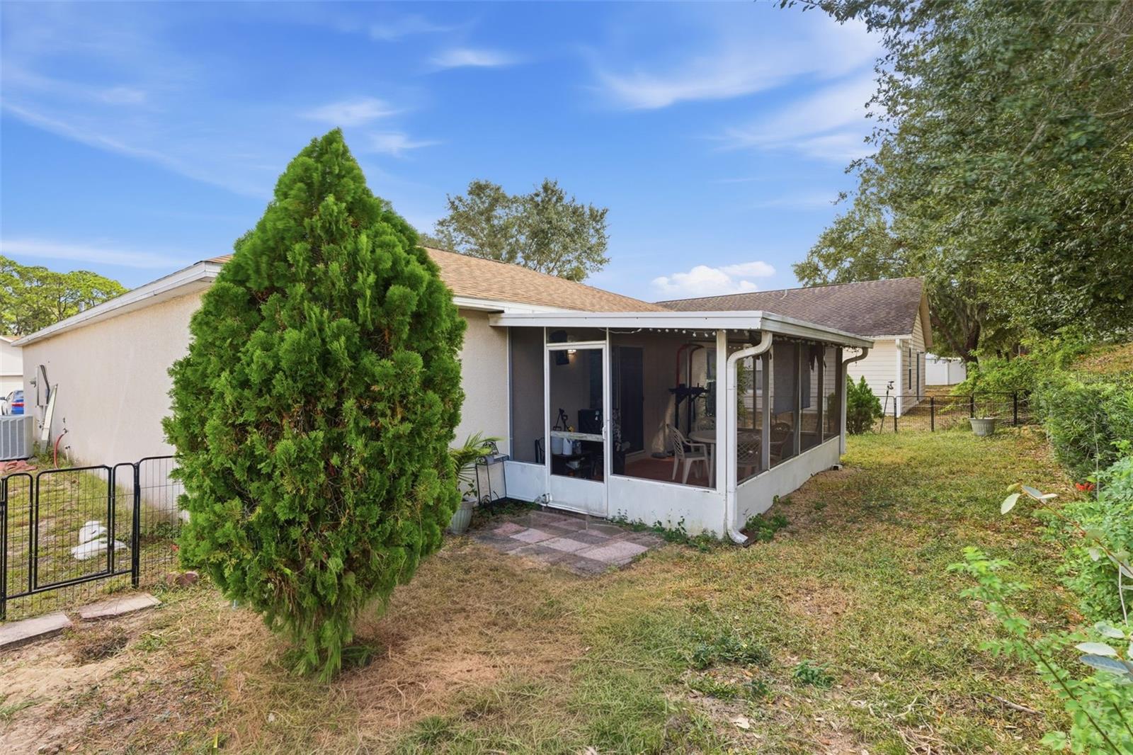 LAKESIDE AT BASS LAKE - Residential