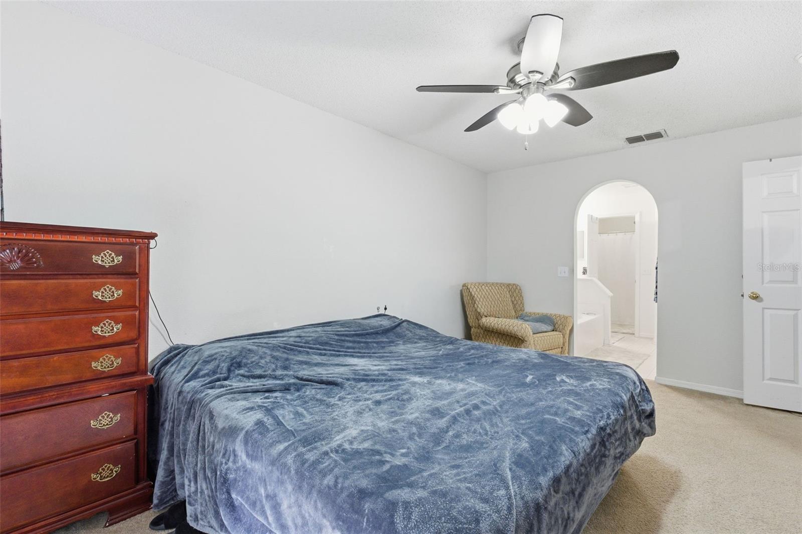 LAKESIDE AT BASS LAKE - Residential