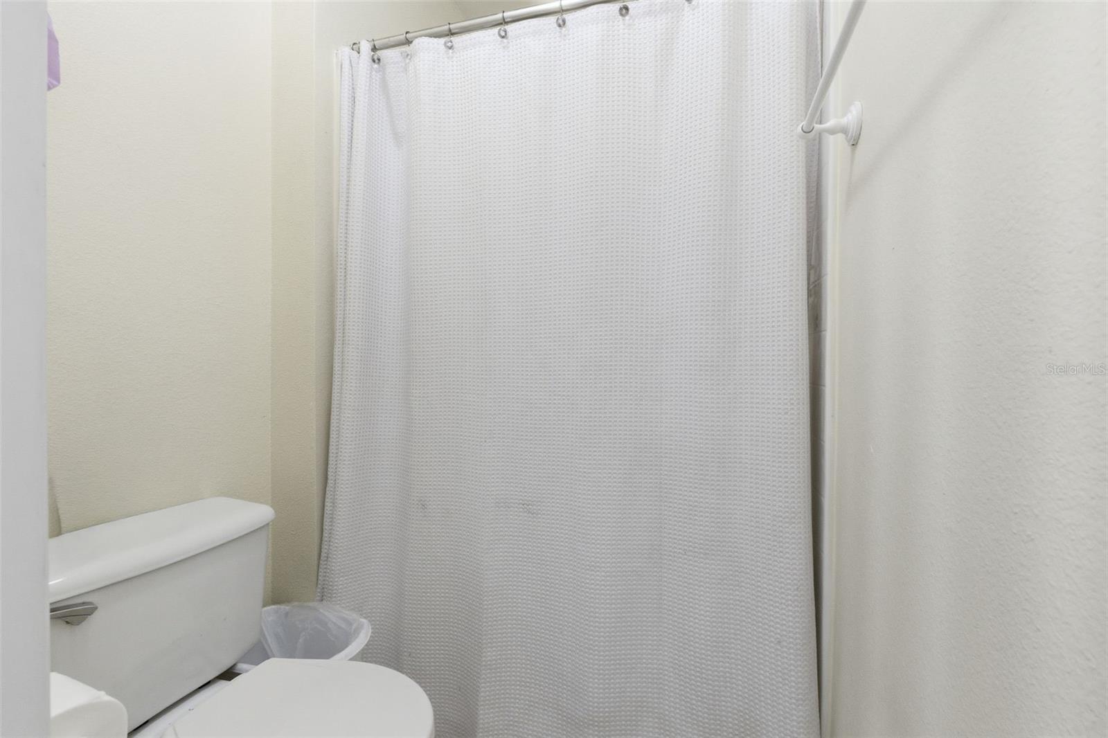 LAKESIDE AT BASS LAKE - Residential