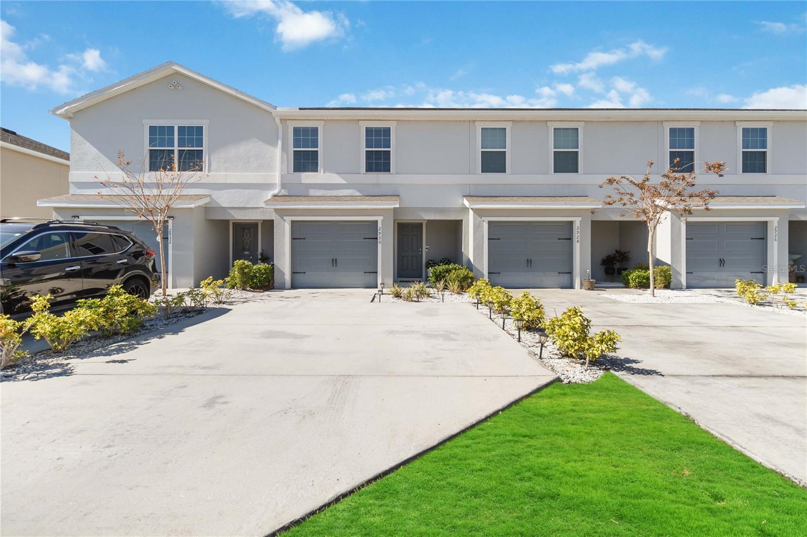 Tenant Occupied - Please TEXT the listing agent to schedule a showing. At least 24 hour notice required.
To prequalify or apply, download the RentRedi app from Google Play or the App Store.
For applying through the RentRedi mobile app, please follow these steps:
Step 1. Tap the "Apply" button.
Step 2. Click the icon.
Step 3. Select whether you're prequalifying or applying.
Step 4. Enter in your unit code: BUL-871.
Step 5. Click "Enter Information" and answer the questions.
Step 6. Click "Send" to submit to the landlord.
This property is using RentRedi for rent payments. With RentRedi, you can easily submit rent payments, boost your credit by reporting rent payments, sign up for affordable renters insurance, and more from the app!