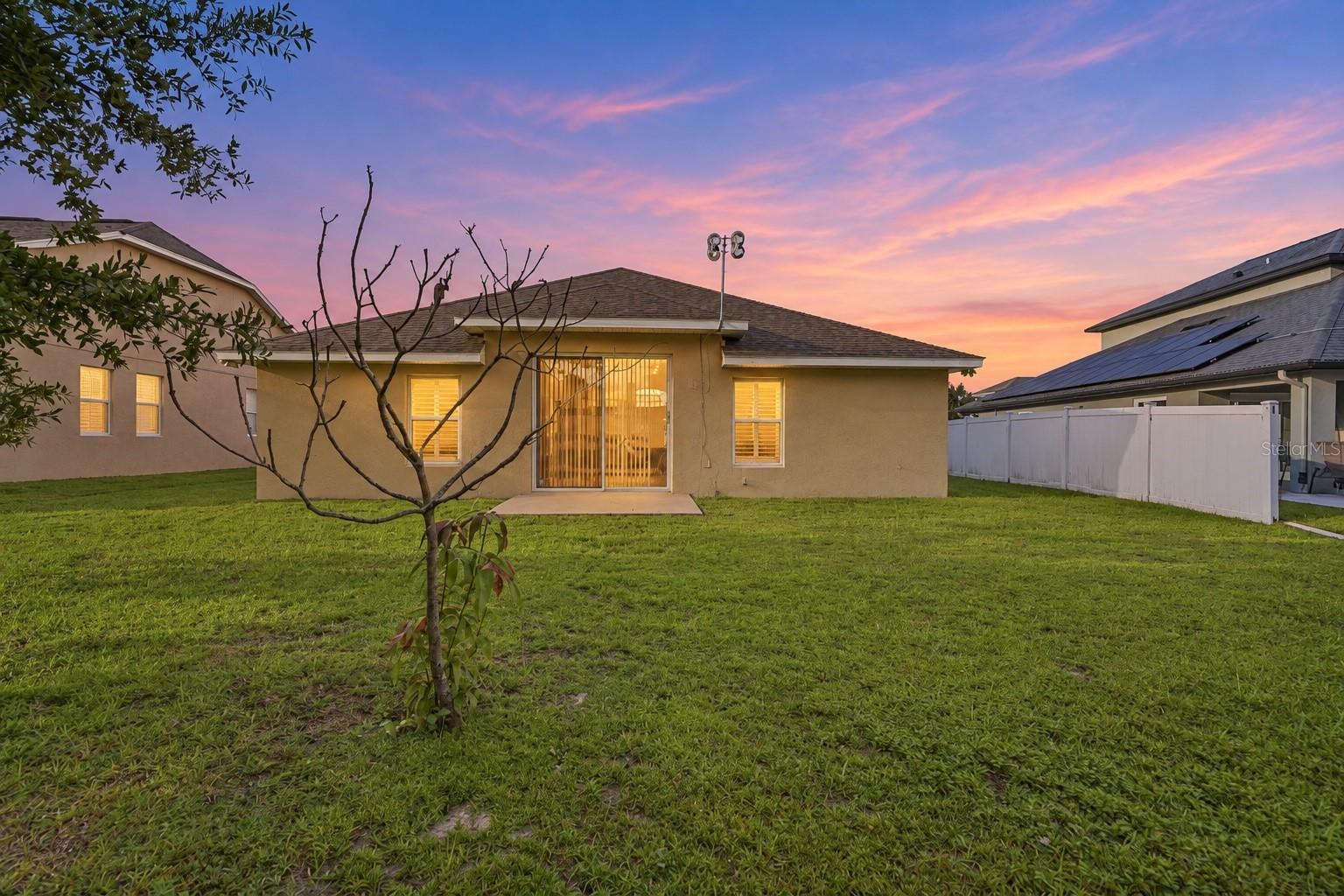 2621 EAGLE CLIFF DRIVE