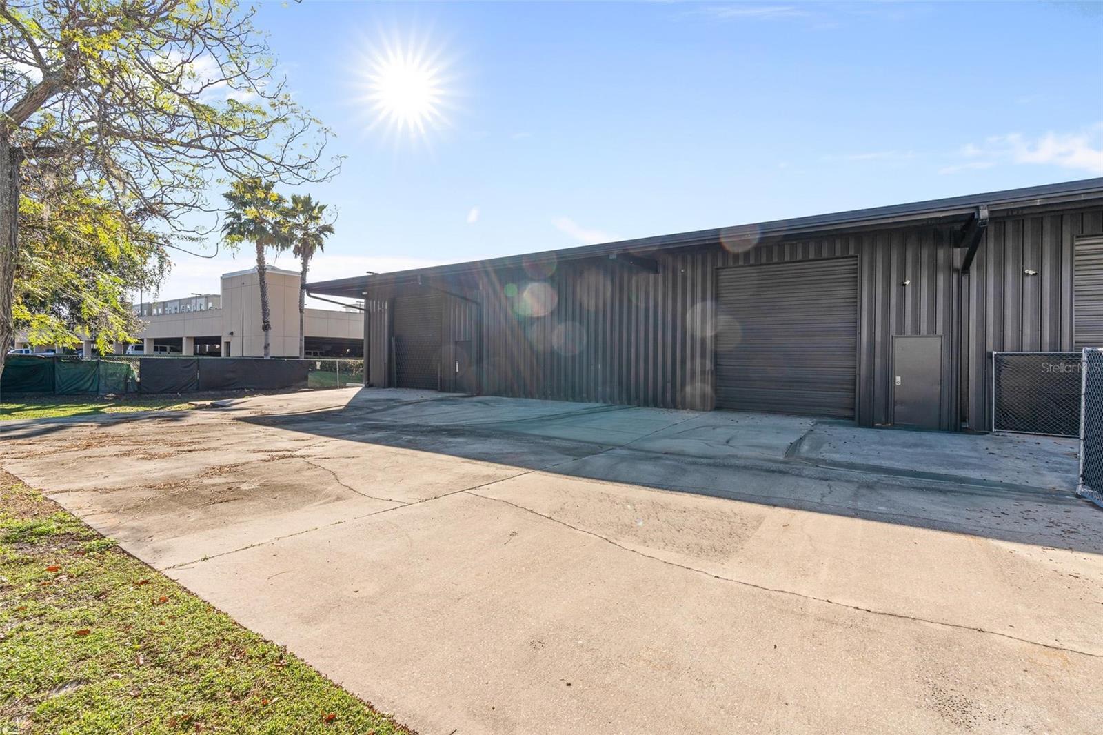 LONGWOOD - Commercial Lease