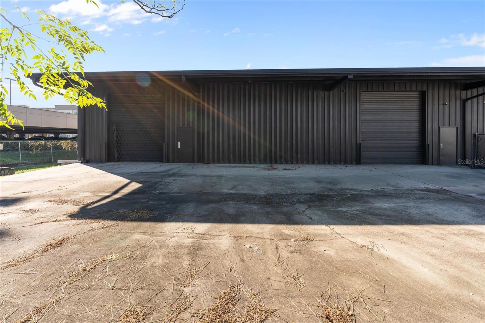 LONGWOOD - Commercial Lease